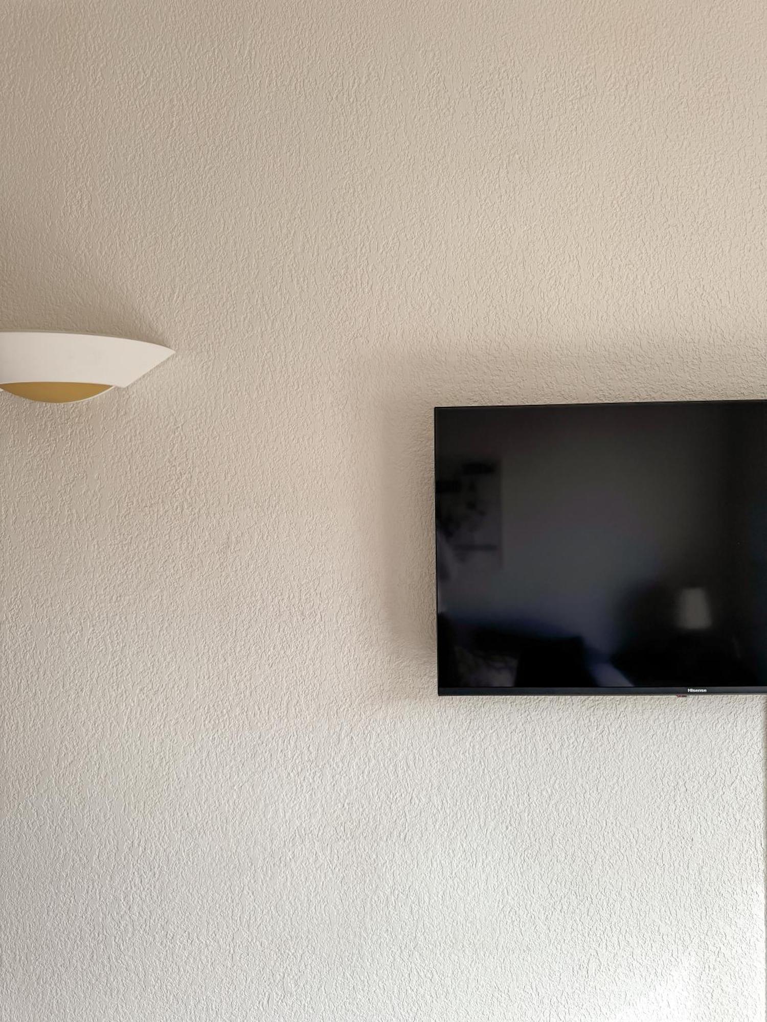 Coquet Appartement Avec Le Terrasse Sur Le Mer 罗克布吕讷-卡普马丹 外观 照片